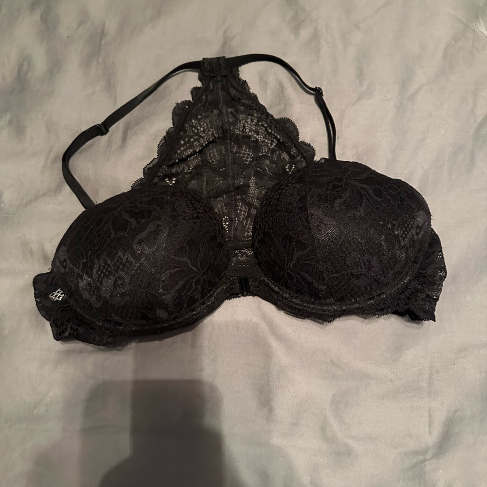PINK front closure lace bra